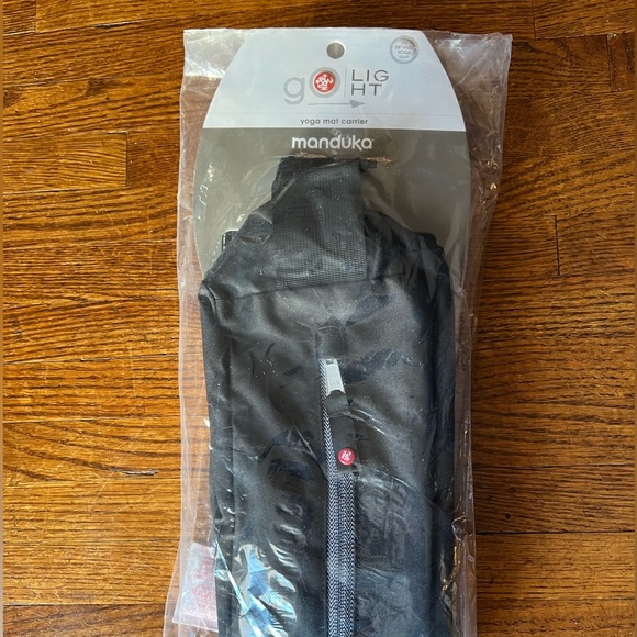 Manduka Go Light 3.0 Mat Carrier - Picture 5 of 5